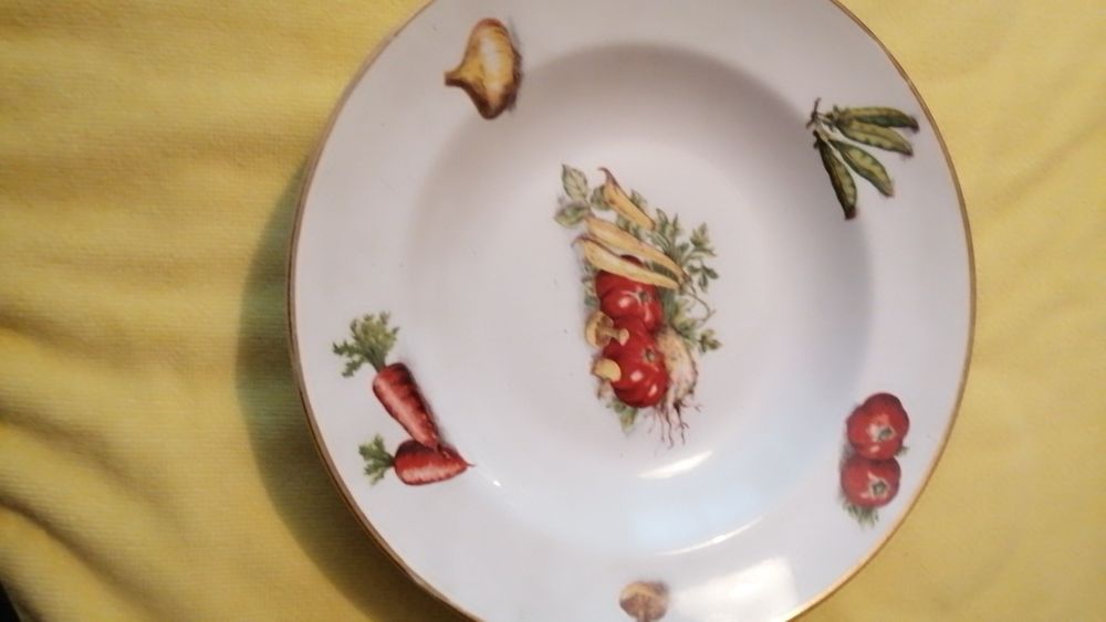 Емайлирани съдове,   чинии