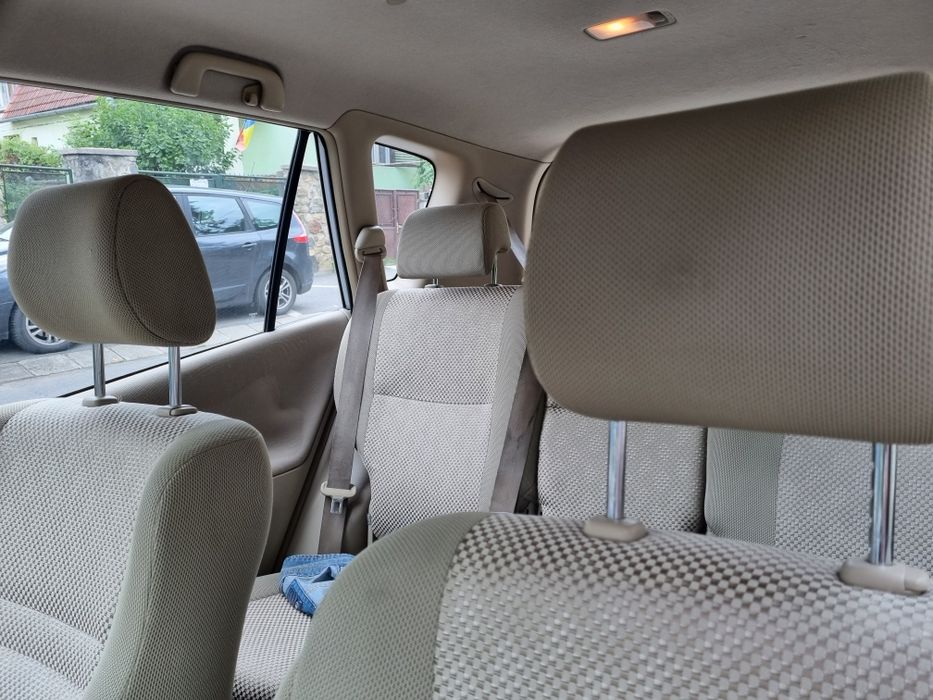 Vând Toyota Corolla Verso