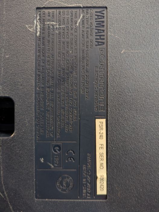 Ретро синтезатор Yamaha