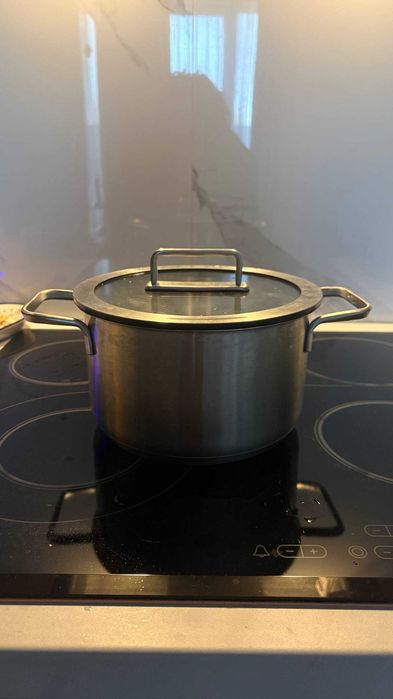 Кастрюля 3,5л из нержавеющей стали 20см