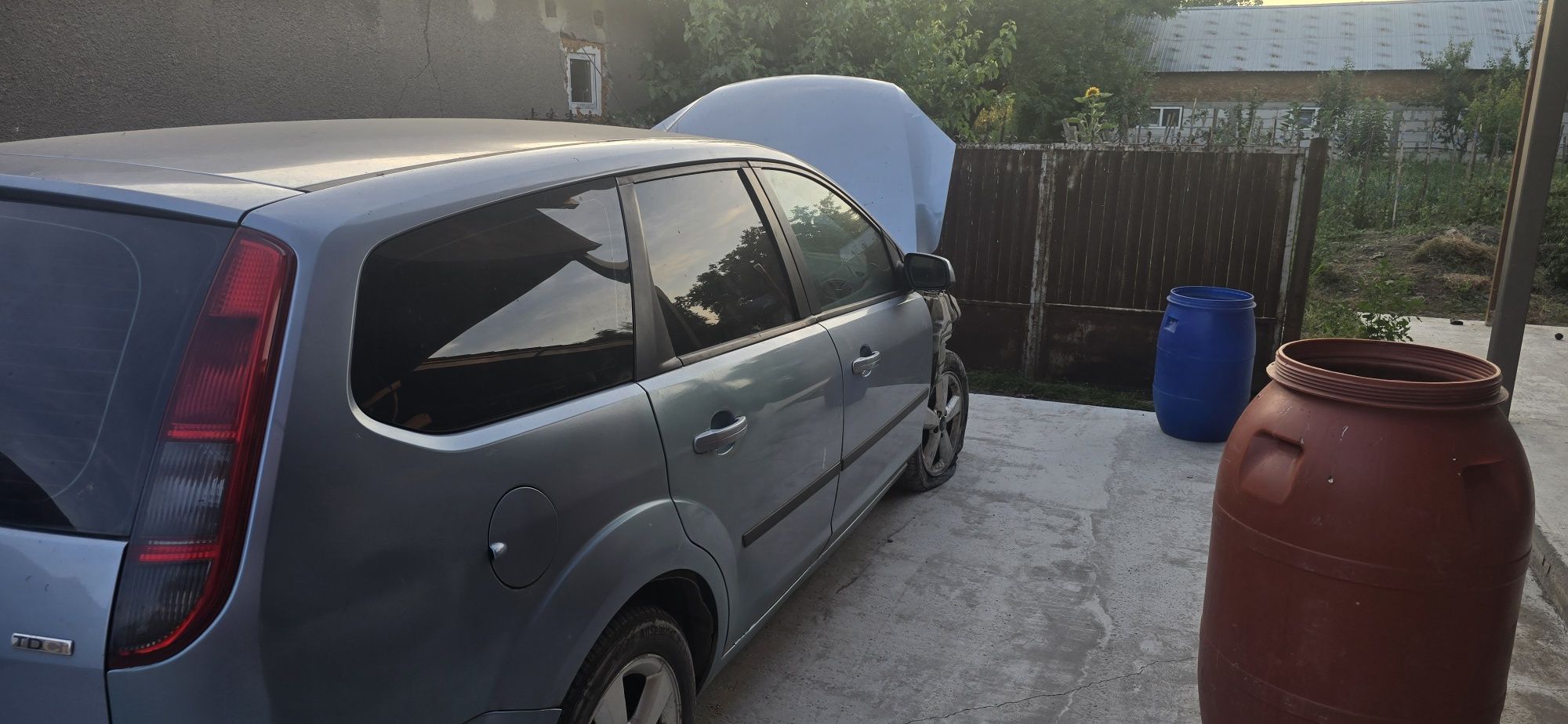Dezmembrez ford focus 2 dizel