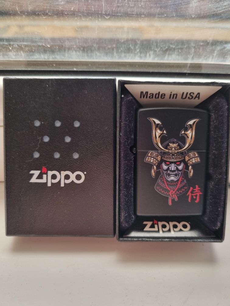 Зажигалка ZIPPO оригинальная ,пожизненная гарантия от производителя