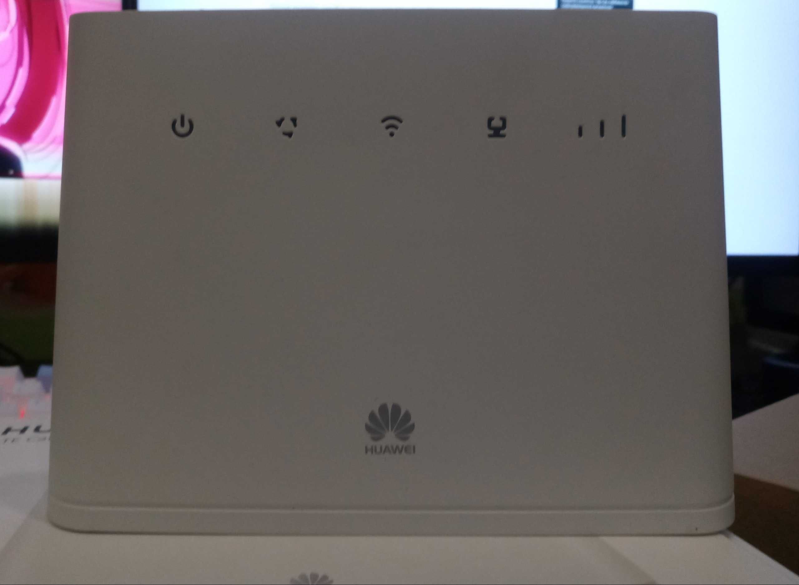 HUAWEI 4G Router 2 (Модель: B311-221)