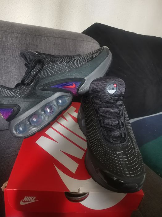 Adidasi Nike max DN noi  mărimea 43/44 originali cu cutia originala