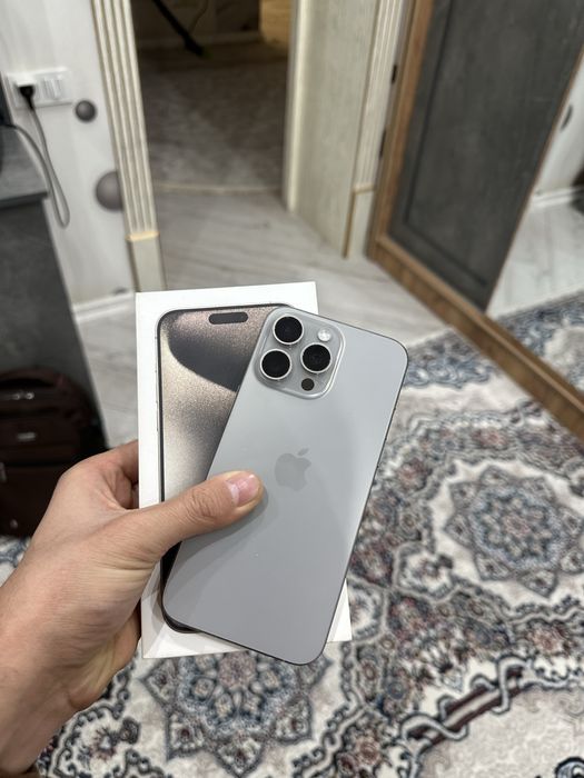 iPhone 15 pro max natural titanium