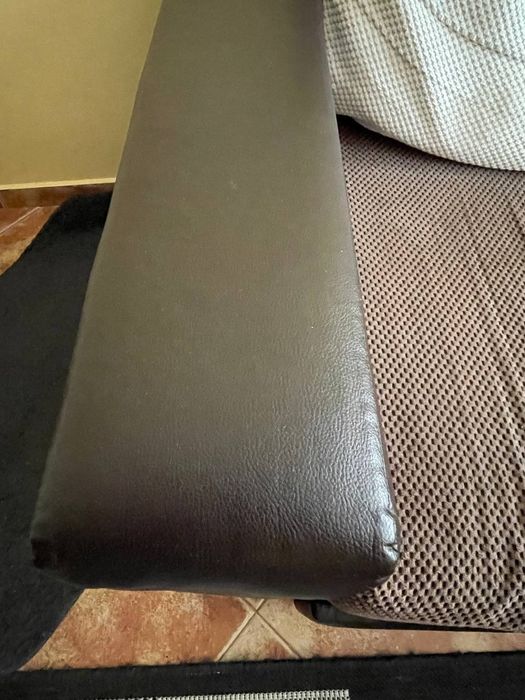 Продавам ъгълов диван