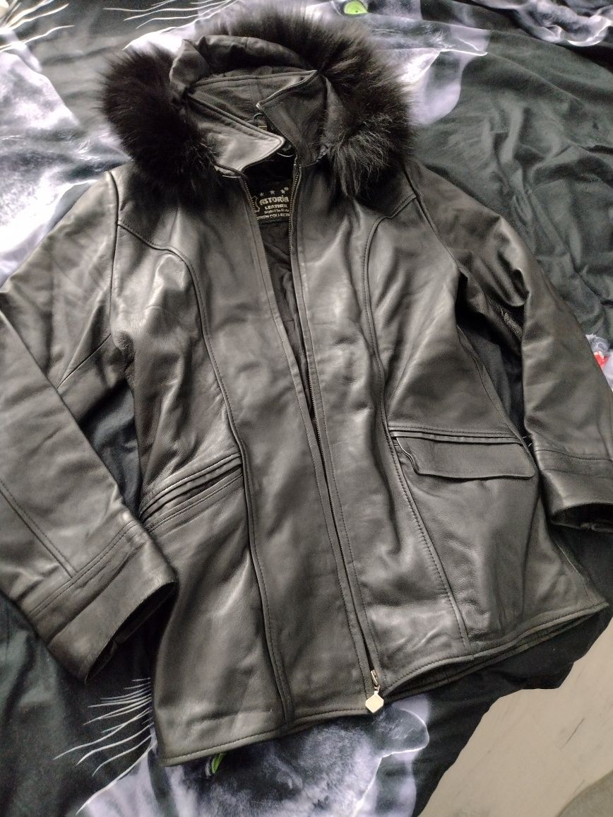 Дамско черно кожено яке (естествена кожа)последна промо цена