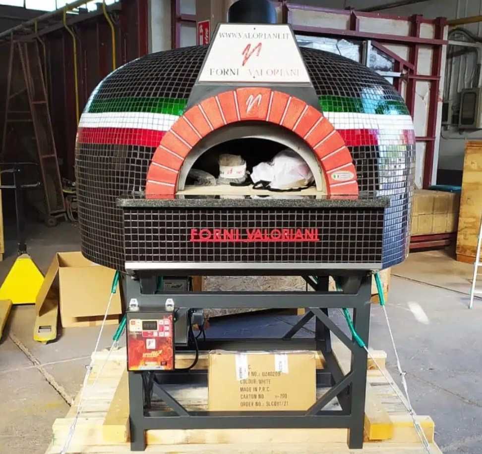 Итальянская пицца печь дровяная с нижней подставкой Valoriani Igloo