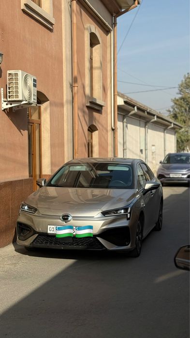 Srochno sotiladi GAC AION S580