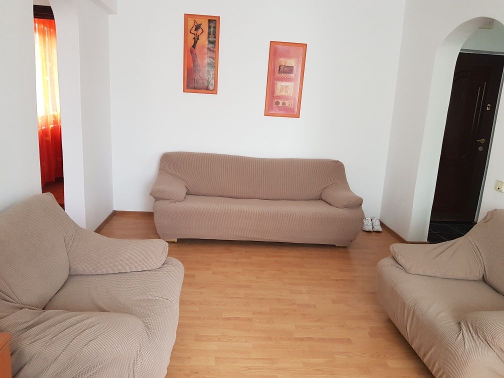 Apartament de închiriat