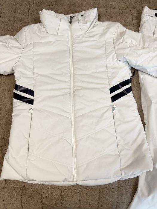 Продавам оригинален ски екип Rossignol - яке, панталон, ръкавици