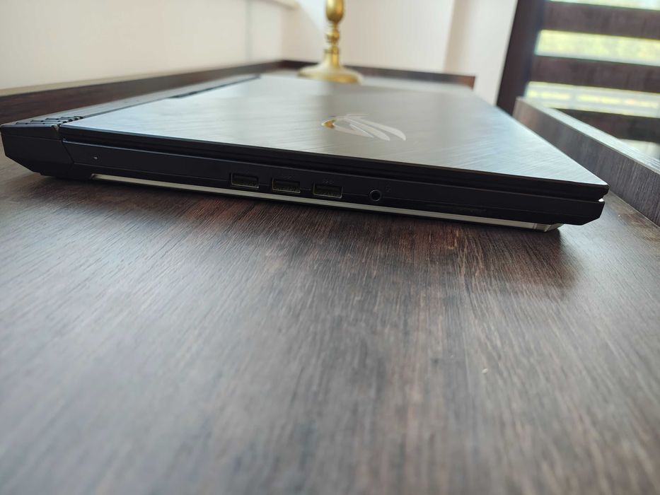 Laptop ASUS ROG Strix G531GU