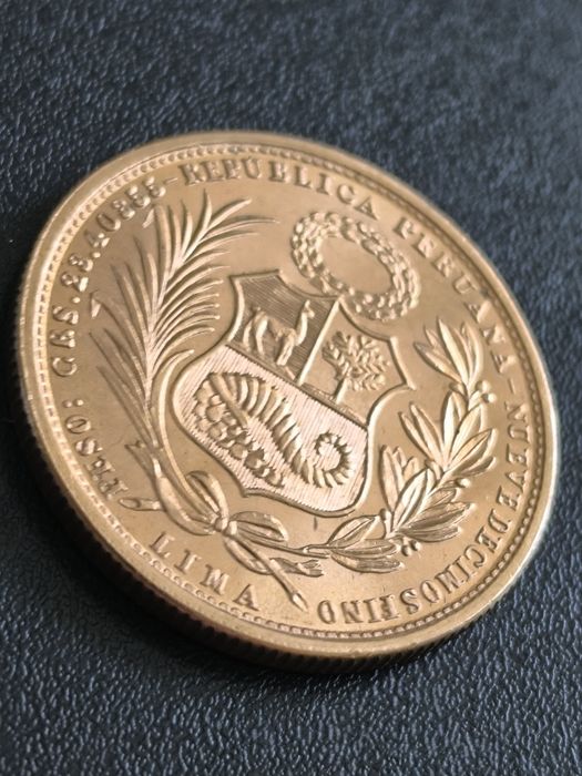 50 сола 1967 год,Перу , злато 23.41 гр, проба 900/1000