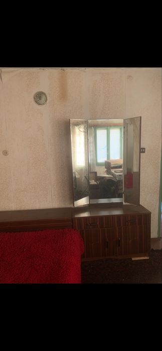 Продавам спално обзавеждане