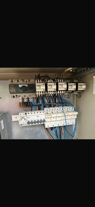 Panou tablou baterie compensare factor putere energie reactiva