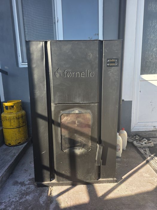 vand centrala termo semineu pe peleti