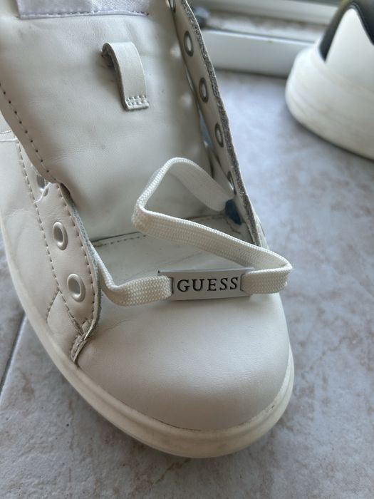 Guess обувки номер 41