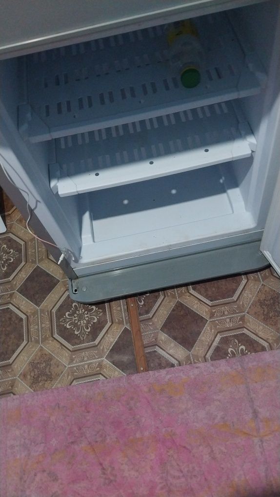 Холодильник б/y Бирюса продается