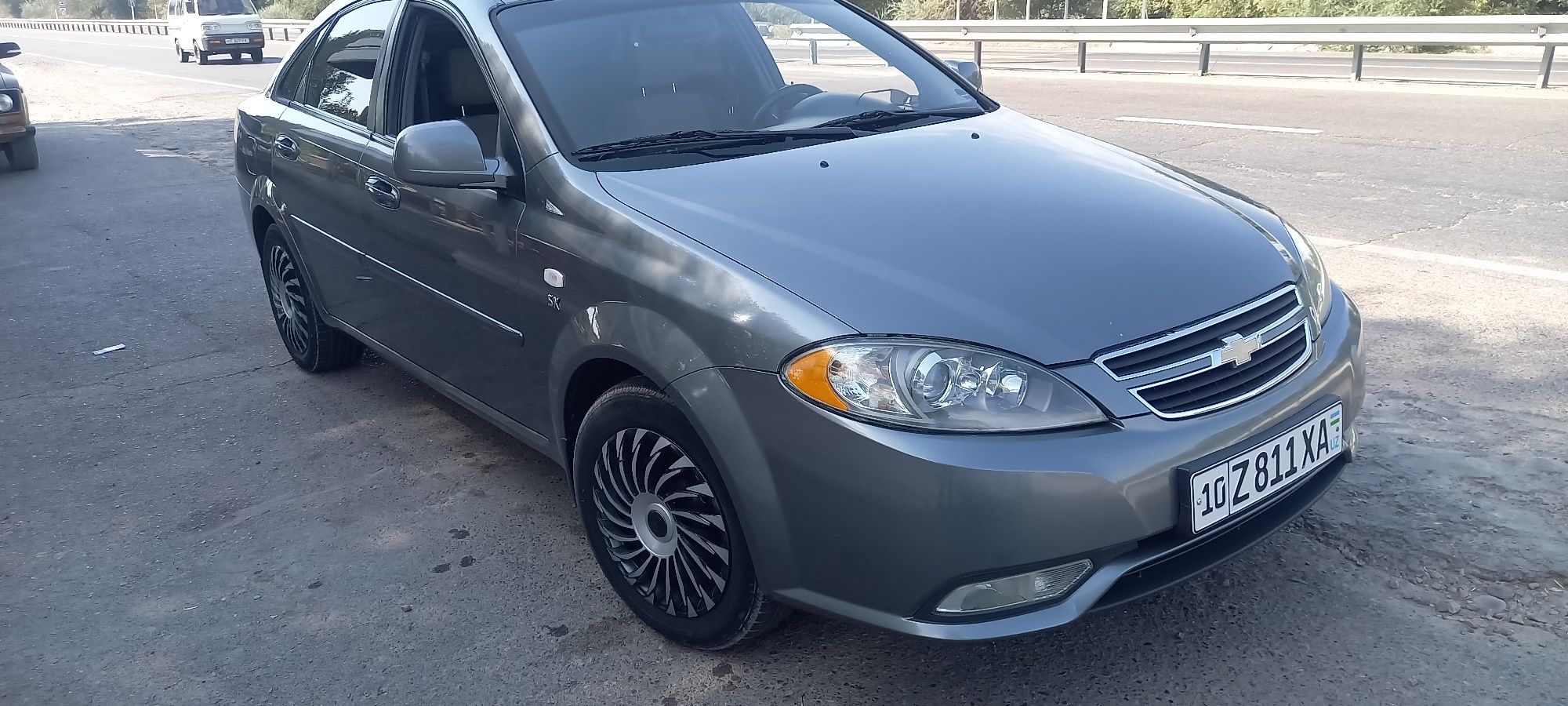 Gentra 1€ avtomat sotiladi toza