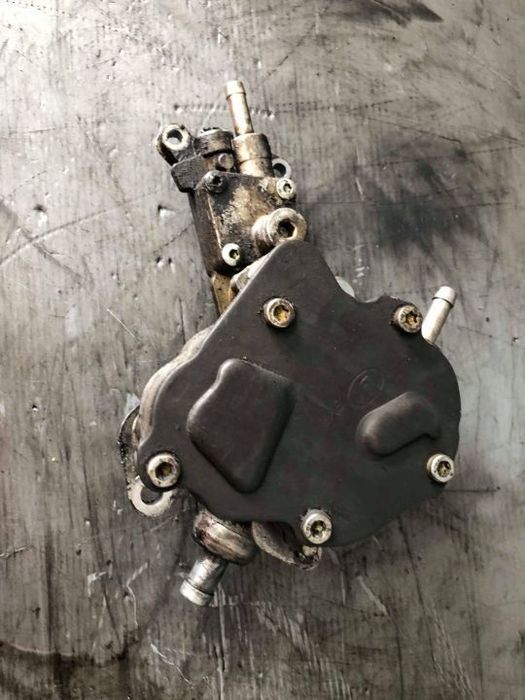 pompa vacuum  1.9 tdi awx 131 cp passat b5 audi a4 b6 vw passat b5 skoda superb