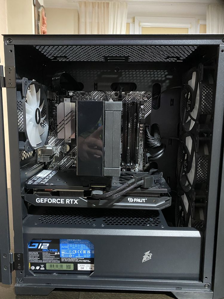 GAMING PC / геймърски компютър