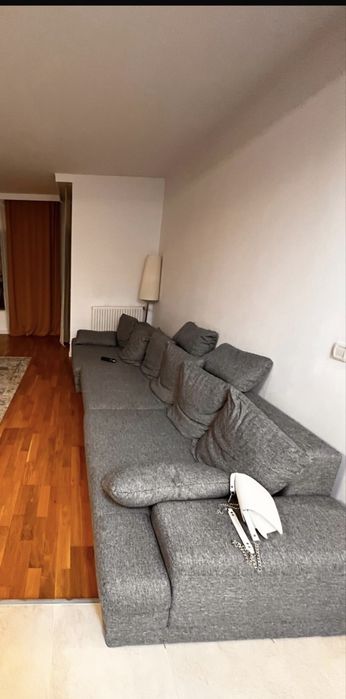 Canapea living potrivita pentru minim 6 locuri