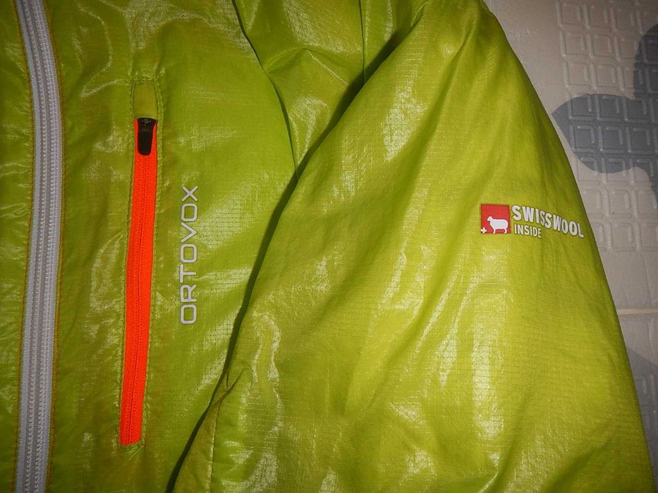 Geaca Ortovox SwissWool Piz Boval. Marimea L-Men.