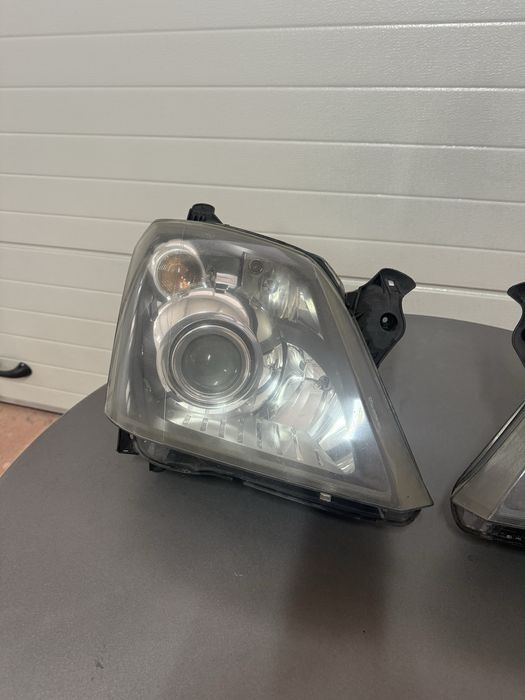 оригинални фарове за Opel Meriva