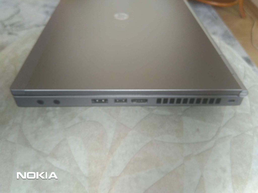 HP EliteBook 8470p с чанта, докинг станция и мишка