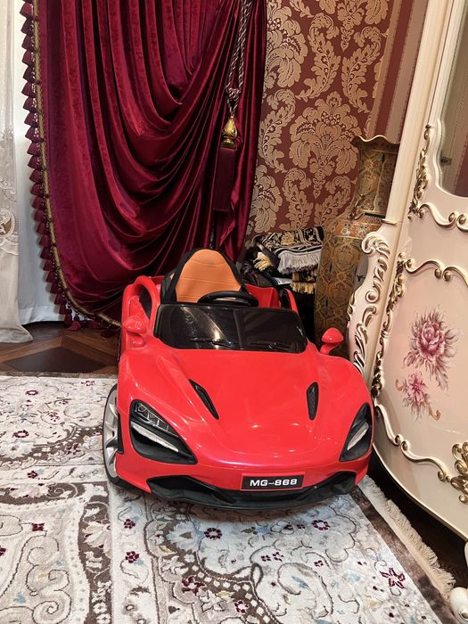 Машина Детская красная