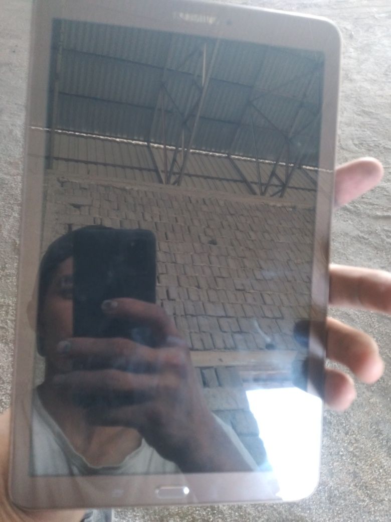Samsung tap e 450 kelishamiz