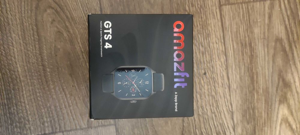 Часы Amazfit GTS 4