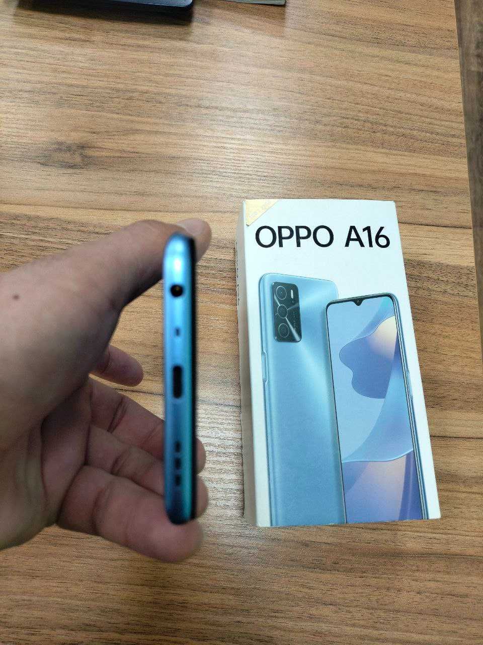 OPPO A16 mobile telefon