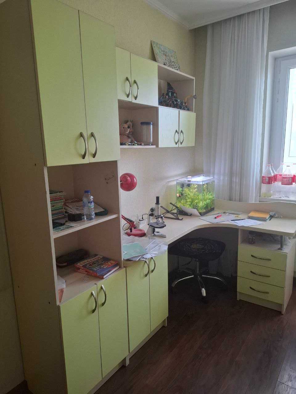 Продам детский спальный гарнитур