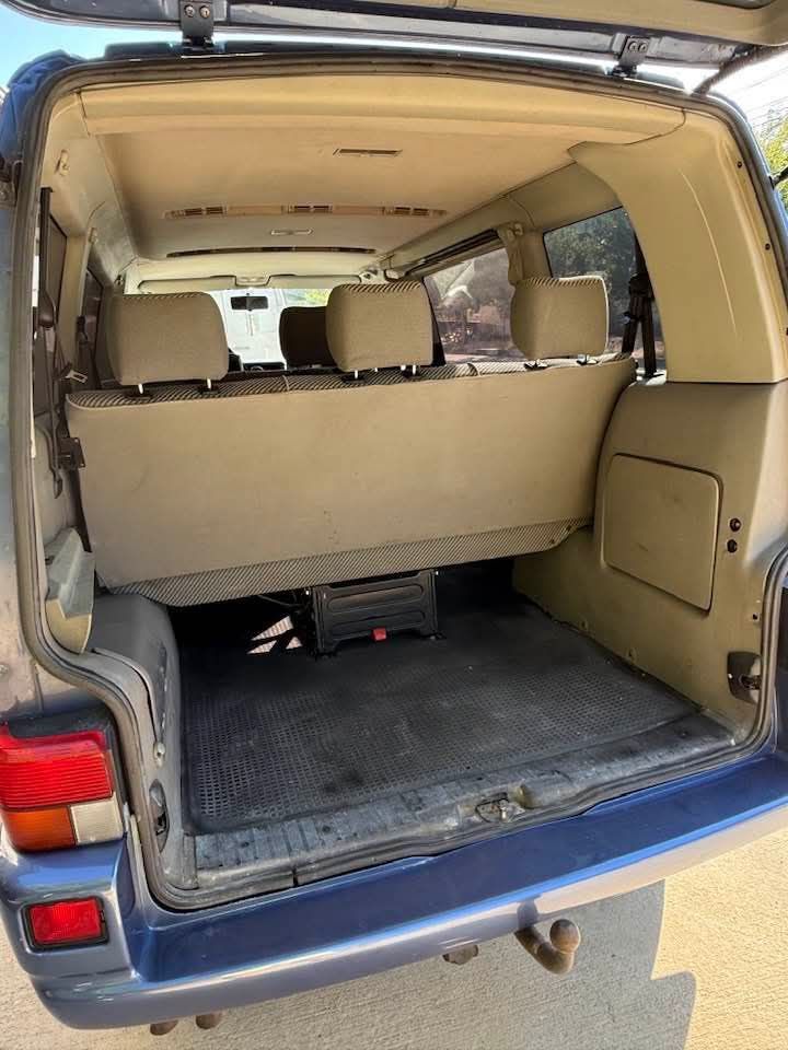 vw caravelle 2.5 tdi 102к.с