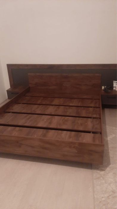 Спальный гарнитур и шифоньер