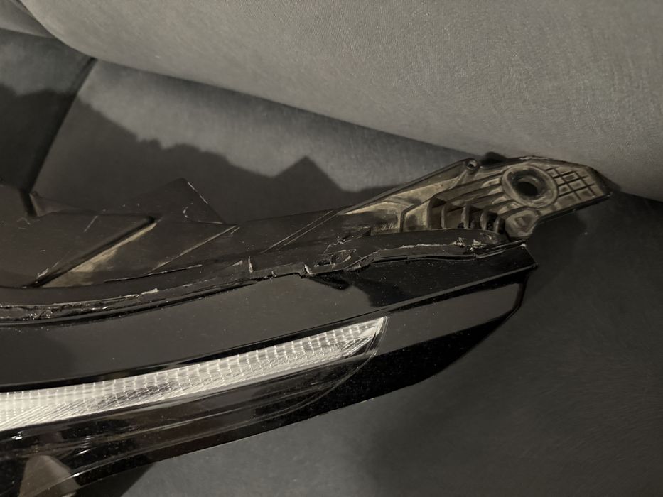 Far stanga range rover velar