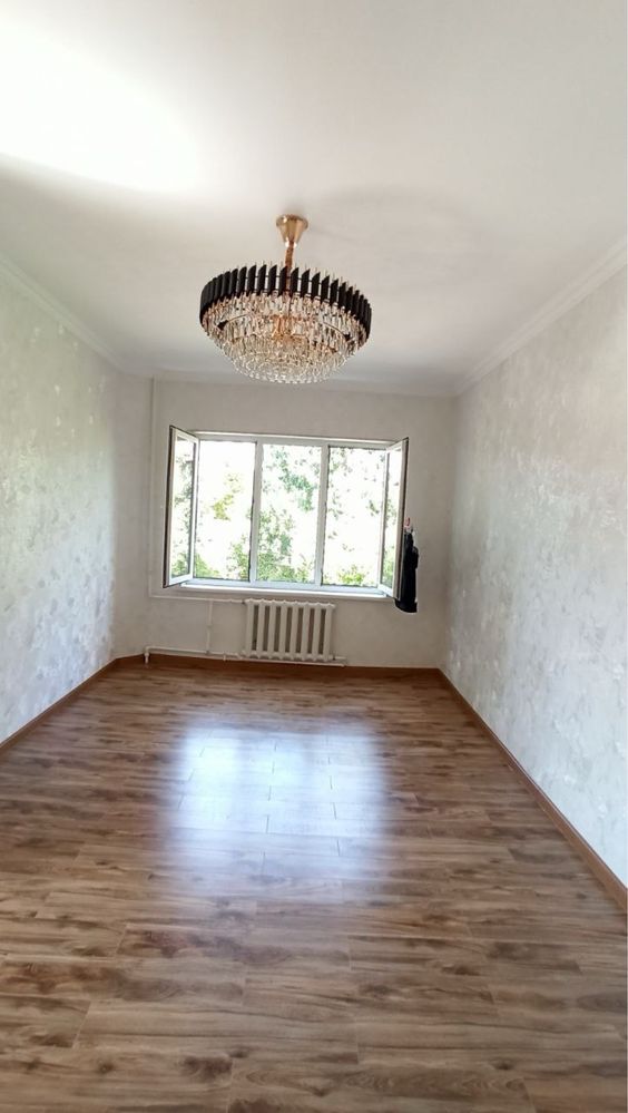 Qoraqamich 2/1 1/3/4 balkon 2:6 srochno sotiladi evro remont 7 dom