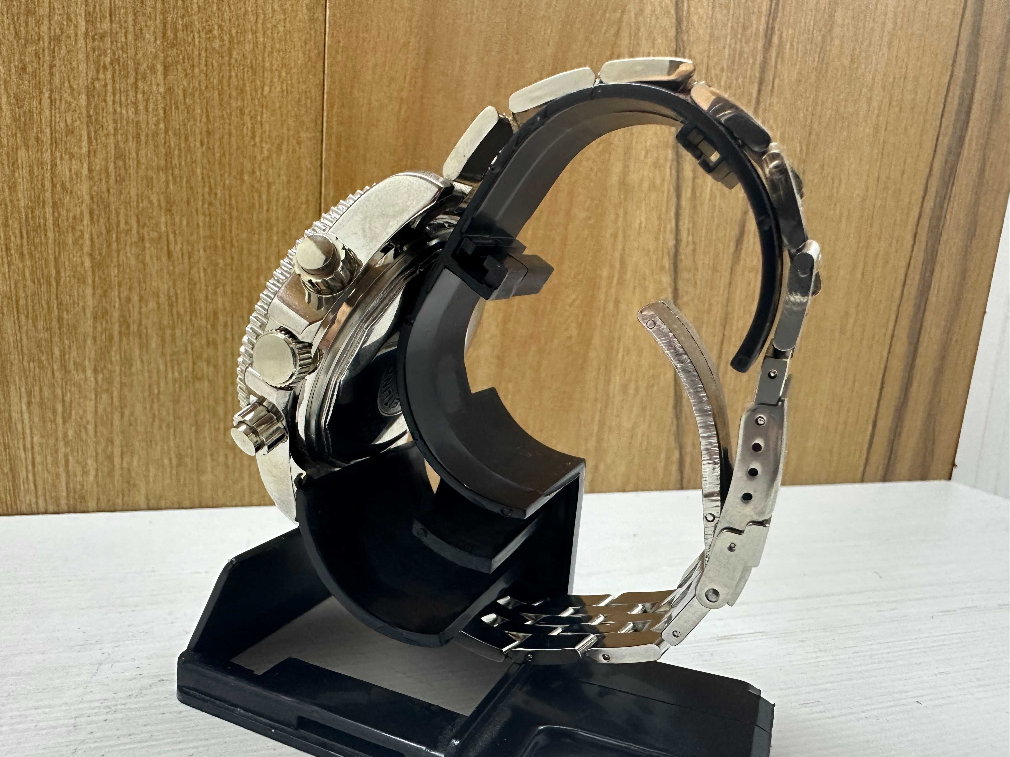 Часовник Breitling Автоматичен Chronometre Super Ocean Modified