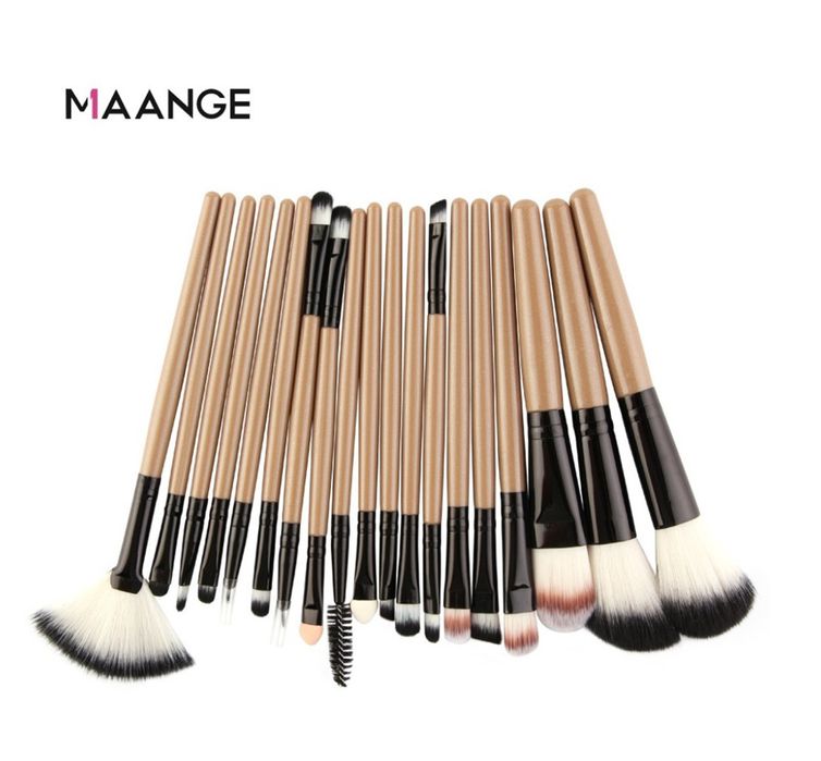 Комплект от 18 професионални четки за грим