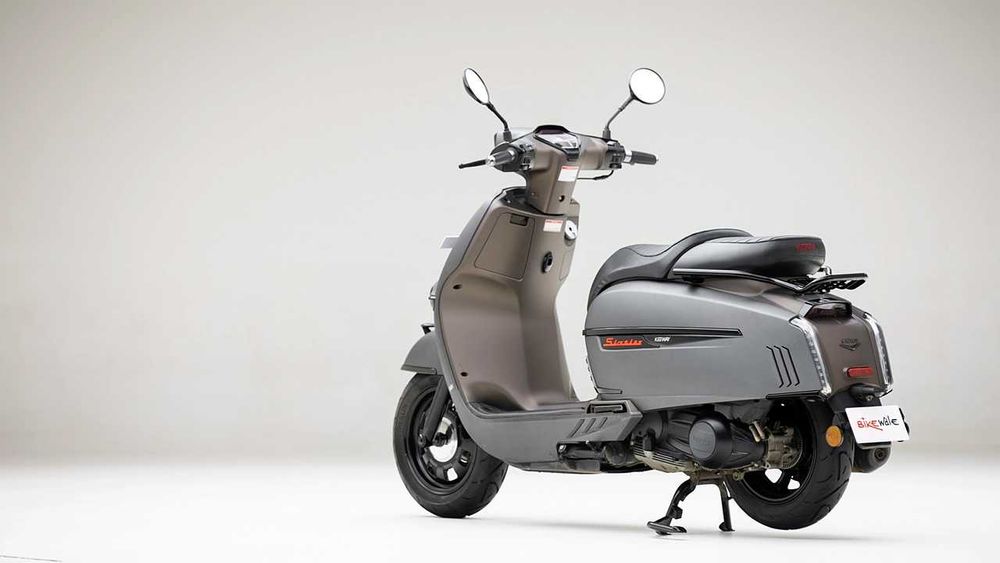 MYMOTO Vinde : Scuter Keeway Sixties 125, nou, posibilitate rate.