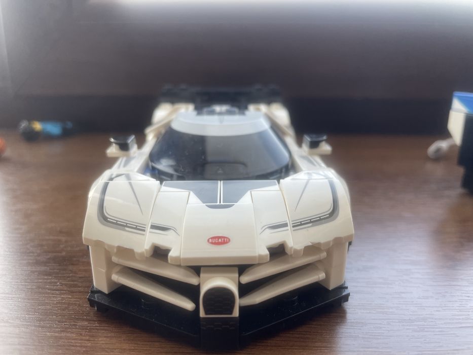 LEGO BUGATTI набор 2025