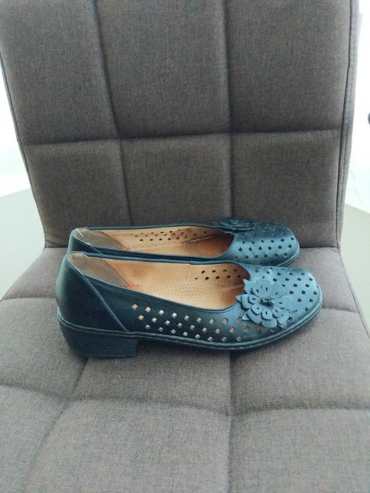 Pantofi din piele 37