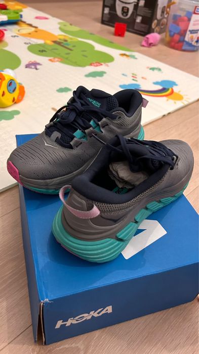 Adidasi Hoka gaviota 38