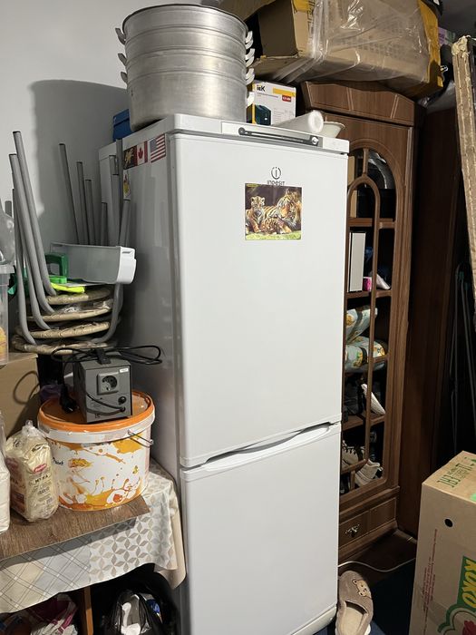 Продам холодильник