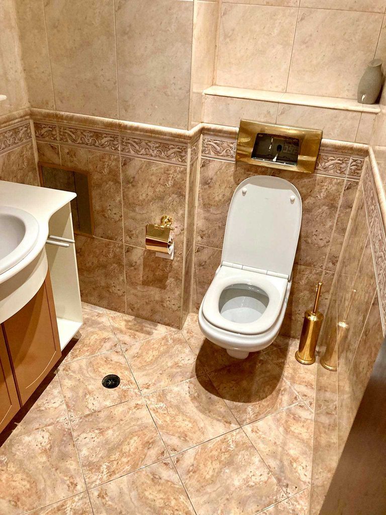 Дава се под наем Тристаен апартамент в Бургас, Възраждане - 105 кв.м за 275 € - Снимка #7