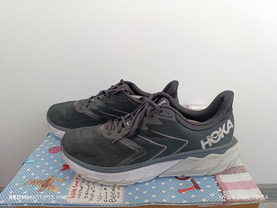 ''Hoka One One Arahi 5 Wide''оригинални маратонки 47 номер