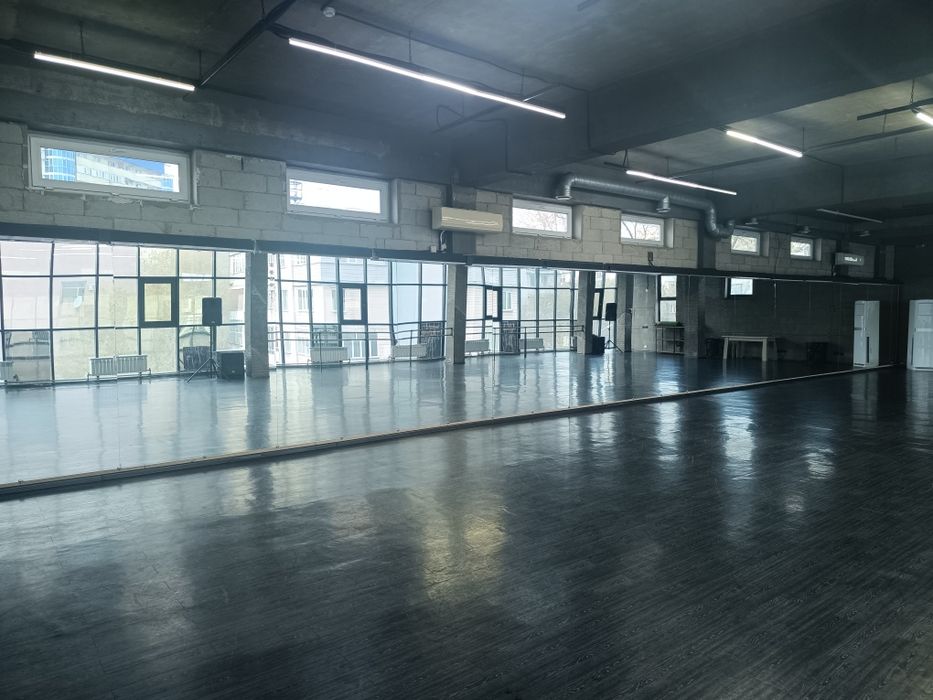 Зеркала в танцевальный зал