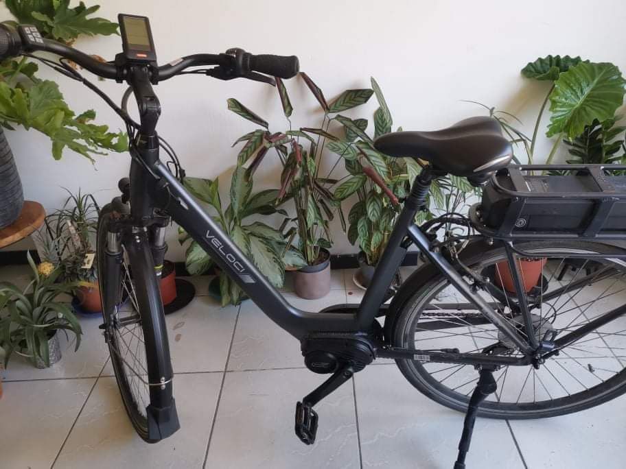 Vând bicicletă electrică