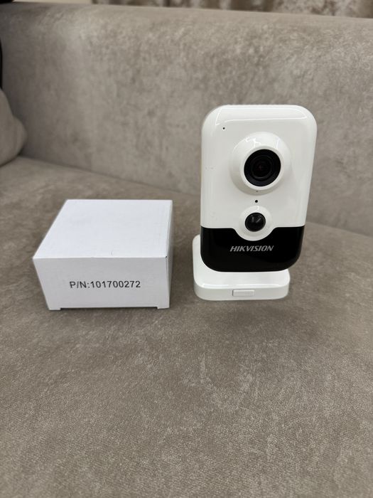 IP камера Hikvision DS-2CD2443G0-IW